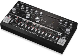Behringer TD-3-BK Analog Synthesizer - 2