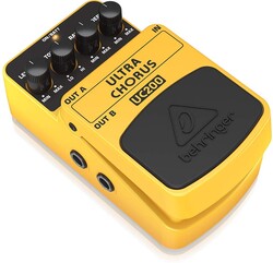 Behringer UC200 Ultra Chorus Pedalı - 3