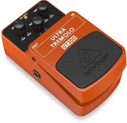 Behringer UT300 Ultra Tremolo Pedalı - 2