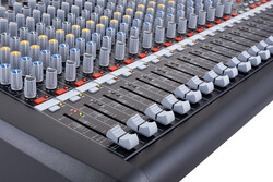Dynacord CMS1600-3 16 Kanal 6 Aux Ekolayzerli Efektli Analog Mikser - 3
