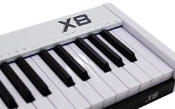 Midiplus X8 II - 3