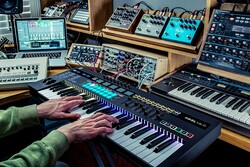 Novation 49 SL MK III 49 Tuş Midi Klavye - 2