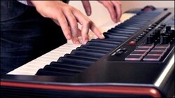Novation Impulse 61 USB Midi Controller Klavye - 5