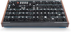 Novation Peak Polifonik Masaüstü Synthesizer - Novation