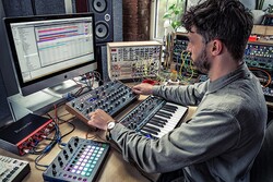 Novation Peak Polifonik Masaüstü Synthesizer - 4